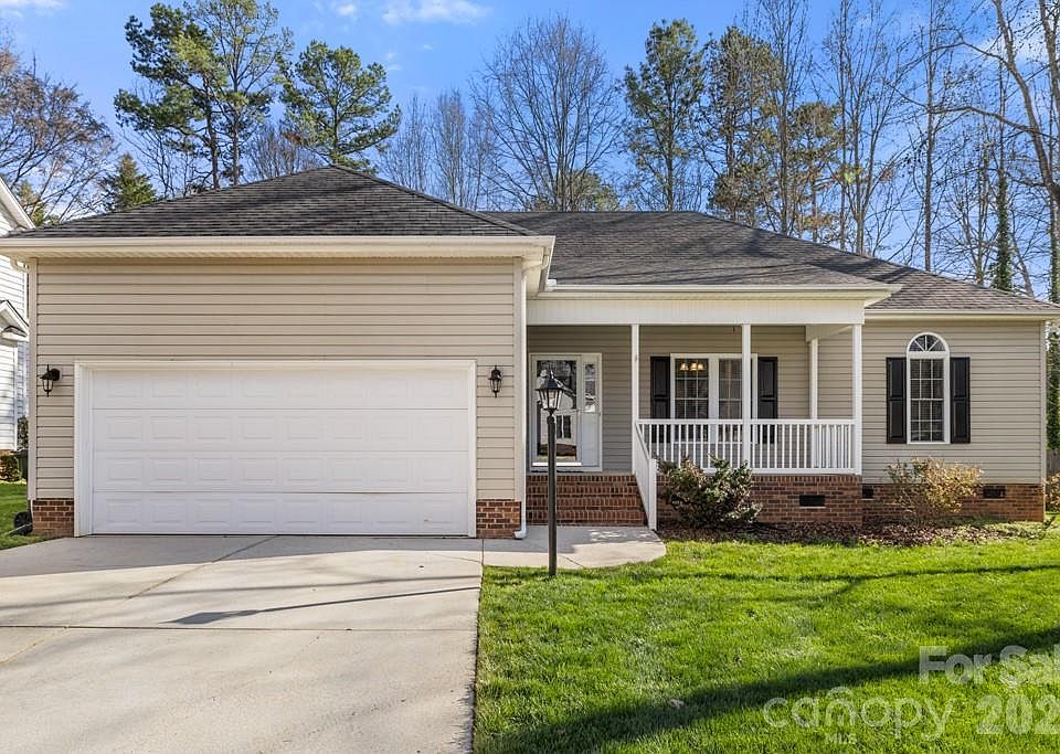 1st image of 315 Chelveston Dr
