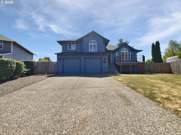 3205 NE 3rd Ave, Hillsboro, OR 97124