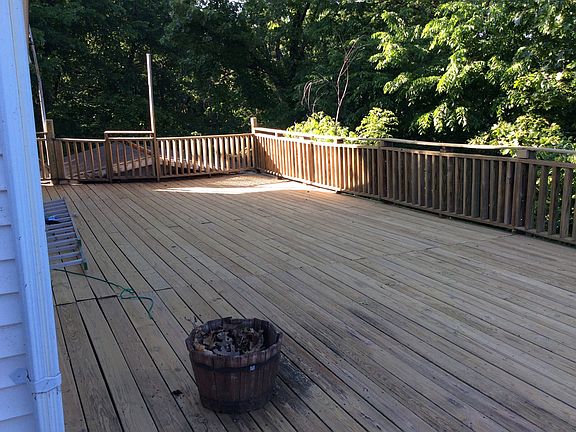 Huge Outside Deck