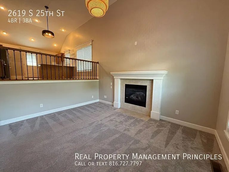 2619 S 25th St — Photo 2