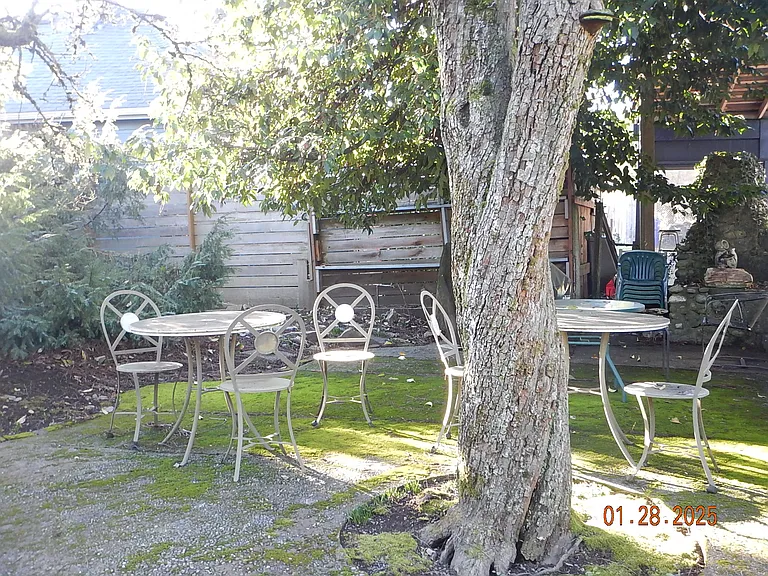 2428 E Grand Ave #4 — Photo 15