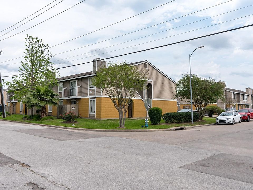 1st image of 12658 Ashford Meadow Dr #2