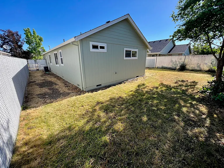 8274 Kestrel Way — Photo 22