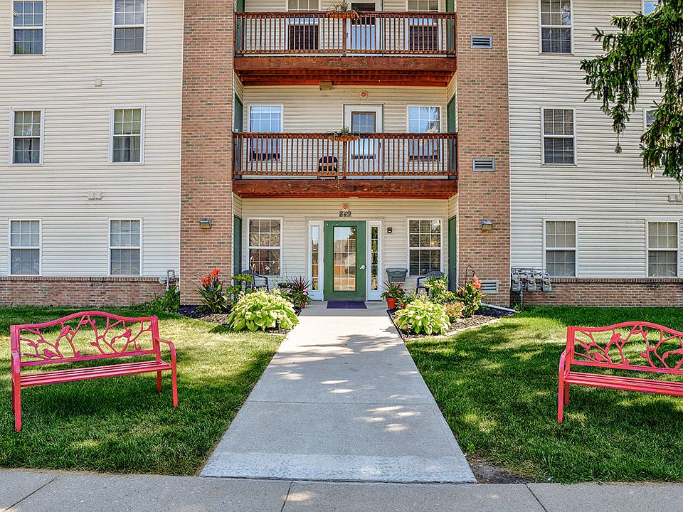 Tall Trees senior community