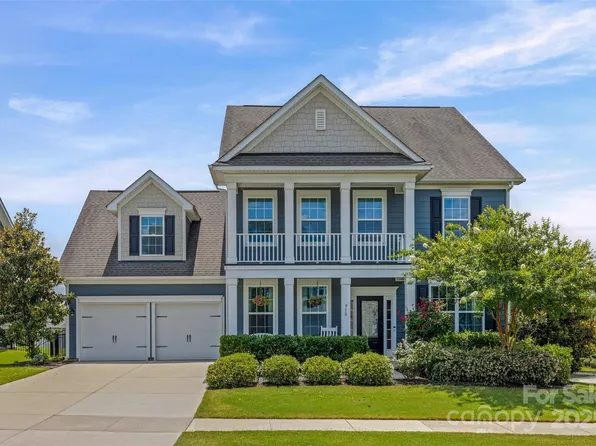 958 Skywater Dr, Fort Mill, SC 29715