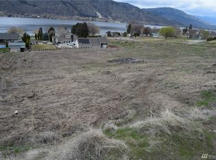 14 Lake Breeze Ln, Oroville, WA 98844