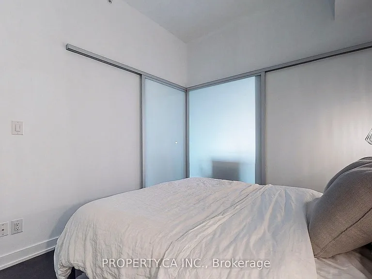 205 Manning Ave #403 — Photo 28