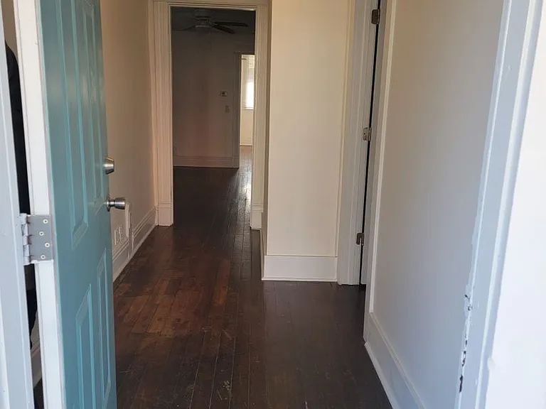 1431 S Floyd St — Photo 8