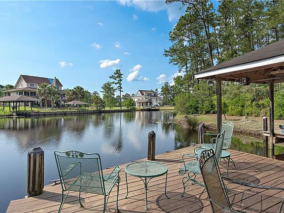 5th image of 59187 Lacombe Harbor Ln