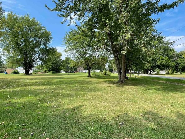 531 N Wilson St, Hurst, IL 62949