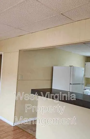 207 Charles St #2 — Photo 5