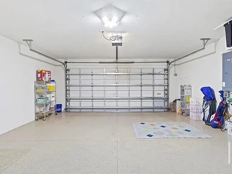 9792 Deerfoot Dr — Photo 10