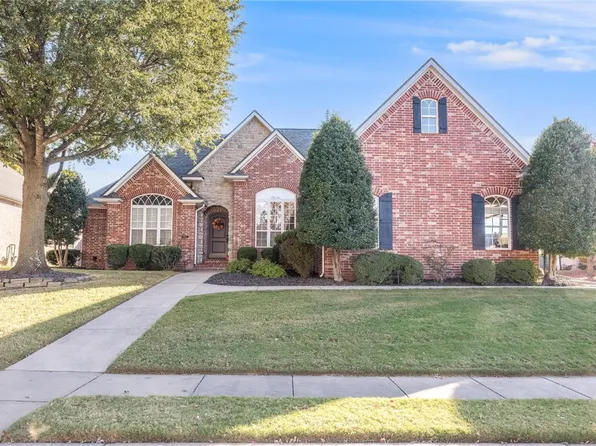 6616 W Inverness Dr, Rogers, AR 72758
