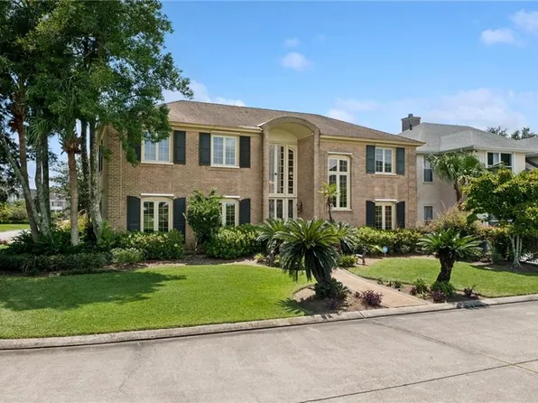 77 Lakewood Estates Dr, New Orleans, LA 70131