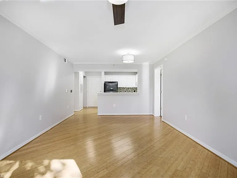 8271 Key Royal Cir #924 — Photo 10