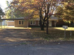 1104 Vaughn Dr, Athens, AL 35611