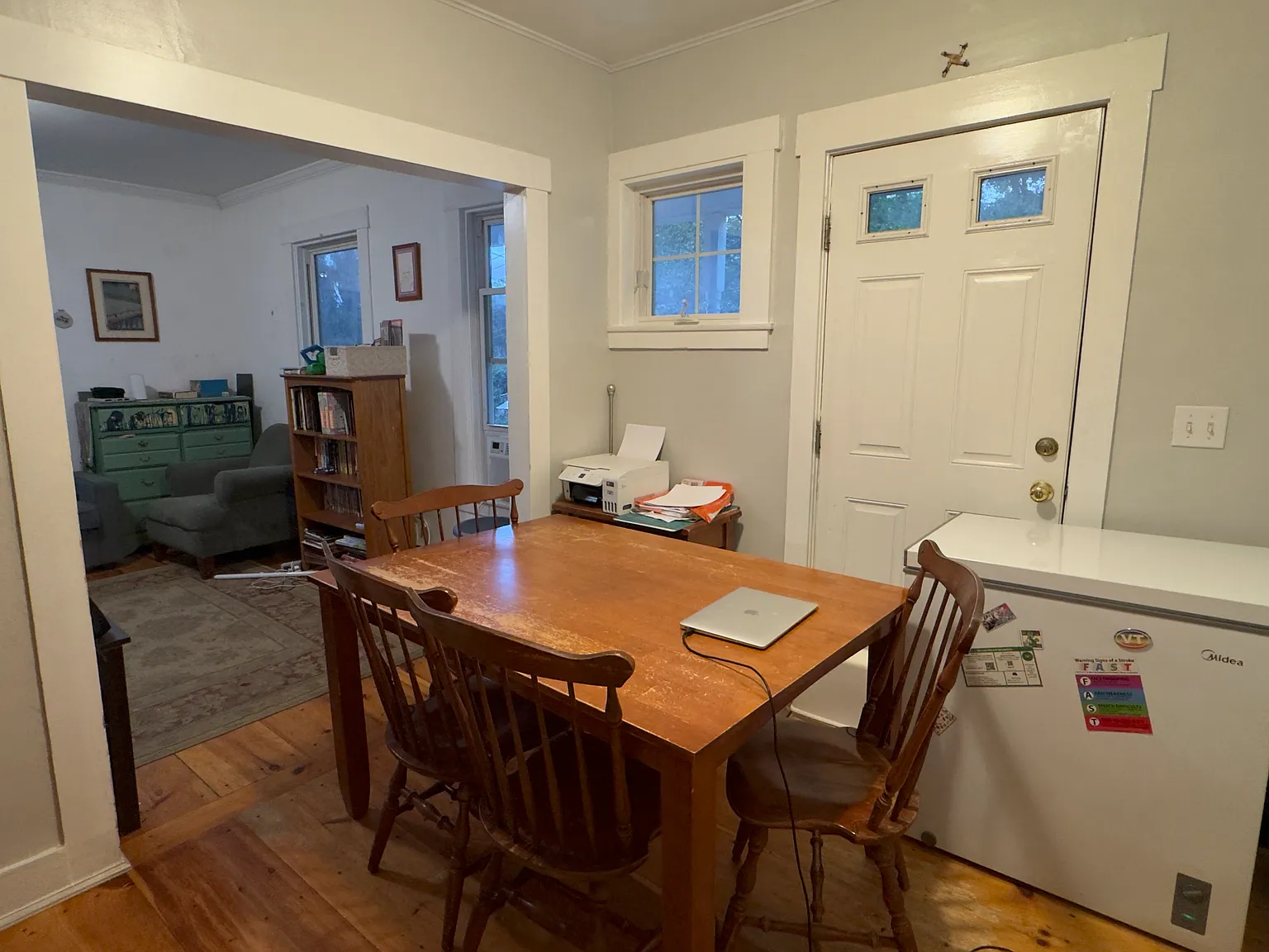 3 bed, 800 sqft, $1,925 — Photo 4