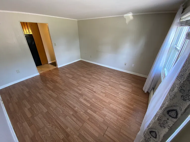 24 River St #B — Photo 1
