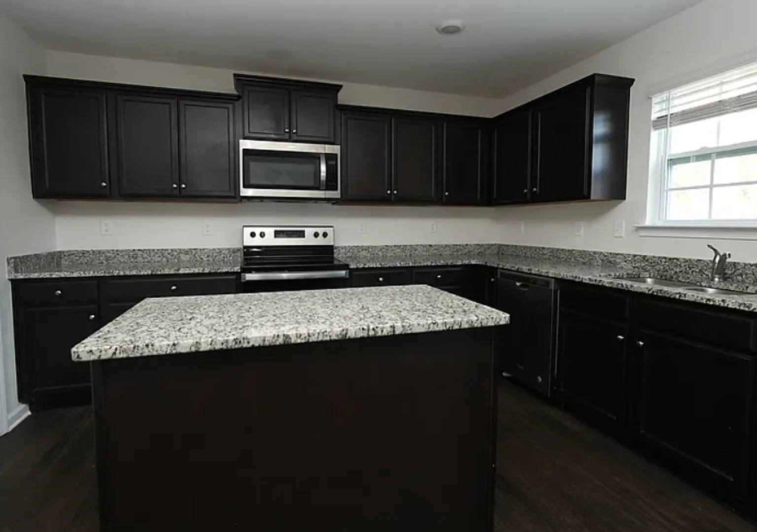 Coming Soon! 3 BR/2BA | Single Family Home w/ Garage | Open Living Area w/ Fireplace — Photo 3