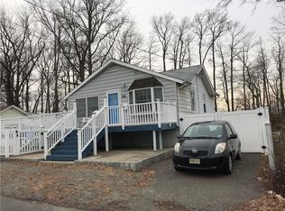 266 Greenwood Dr, Keyport, NJ 07735