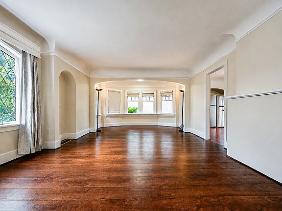 4th image of 1225 W 26th Ave
