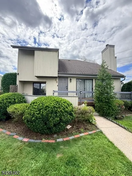 2 bed, 2.5 bath, $2,900 — Photo 1