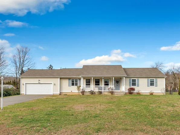 12 Rivaldi Drive, North Branford, CT 06471