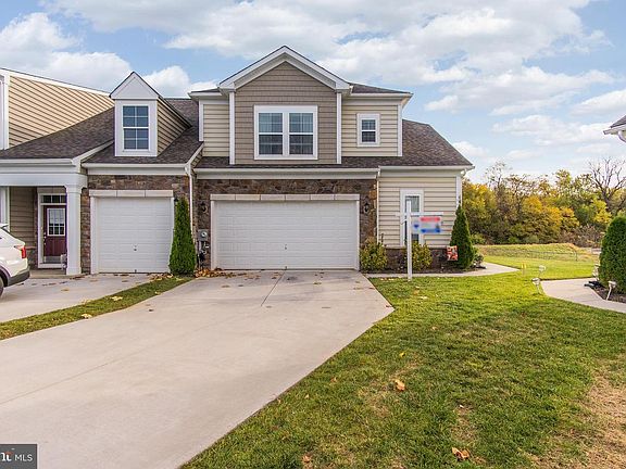 2nd image of 20248 Huntington Ct