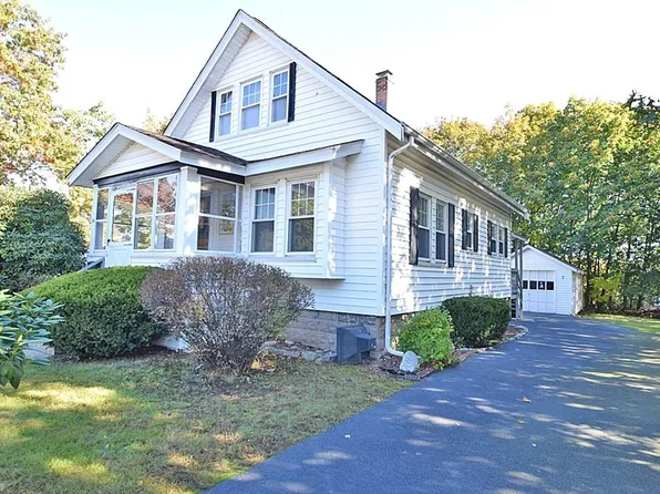 90 Old St, Randolph, MA 02368