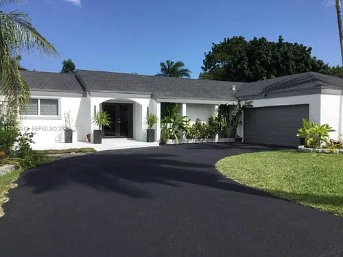 15551 SW 155th Ave Photo 1