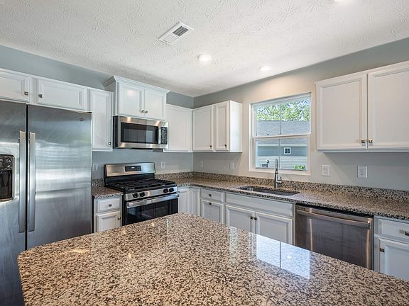 3rd image of 2027 Trillium Way