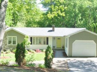 13 Marshall St, Leicester, MA 01524