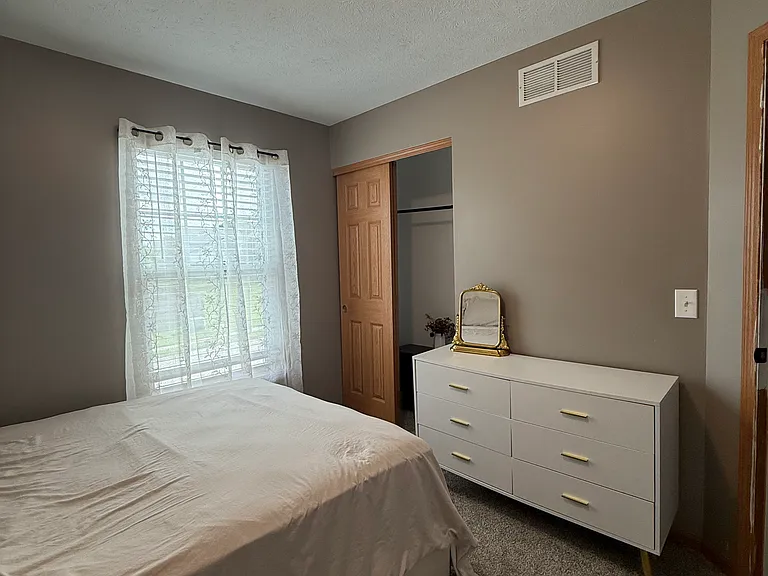 10814 Potter St — Photo 7