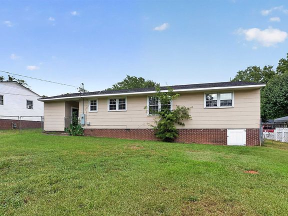 5th image of 417 Crestview Dr #7