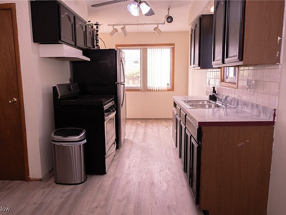 3rd image of 1709 Galion Ave
