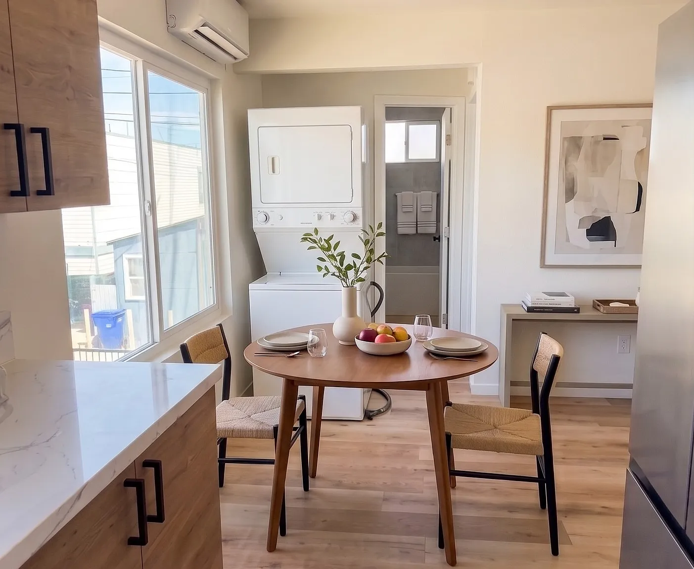 1 bed, 600 sqft, $1,900 — Photo 1