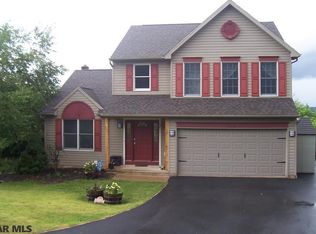 710 Wayne St, Lemont, PA 16851