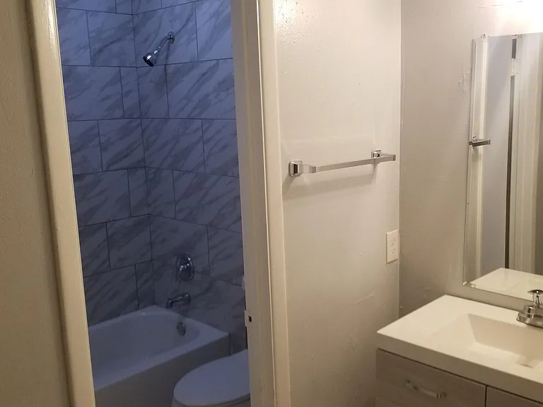 12435 W Village Dr #B — Photo 19