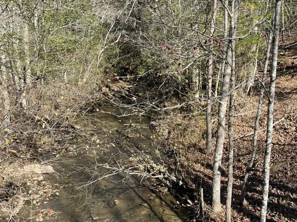 5 Hendon Rd, Graysville, TN 37338