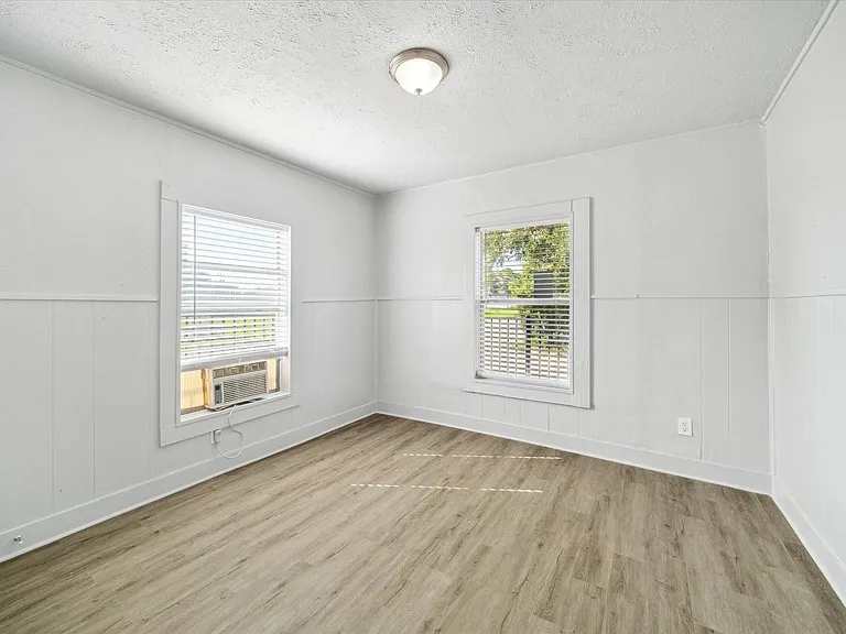 3431 Beulah St — Photo 8