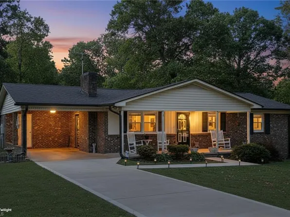 3445 Midway Acres Rd, Asheboro, NC 27205
