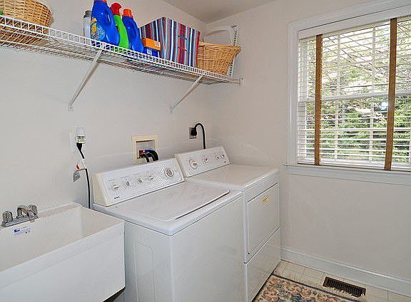3rd image of 4105 Debenham Ct