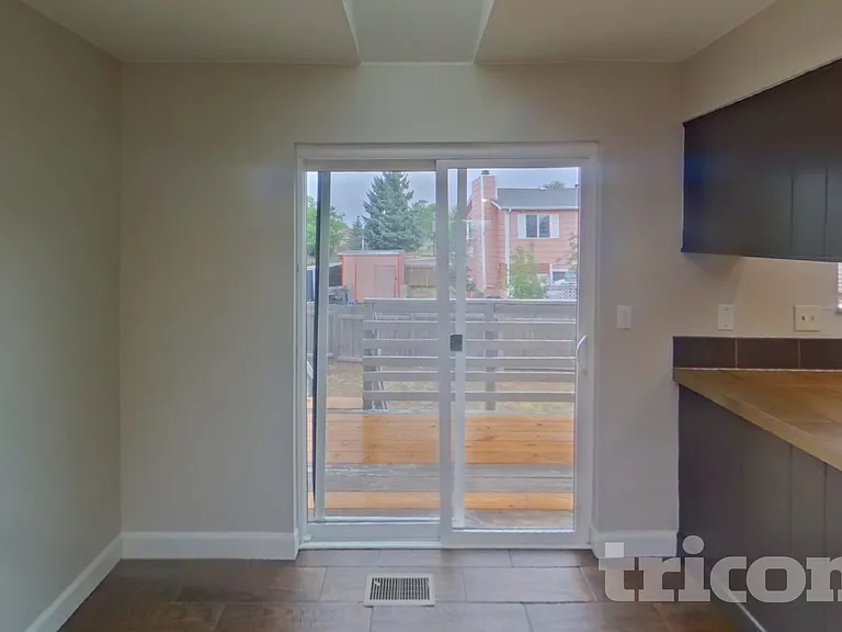 1105 Jet Wing Dr — Photo 3