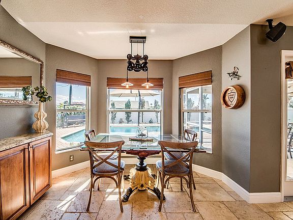 Breakfast Nook