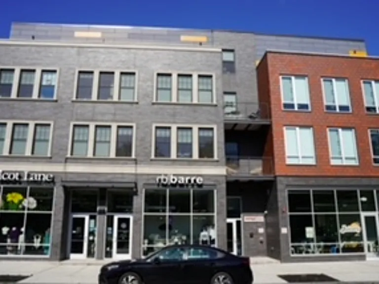 1020 Elmwood Ave — Photo 1