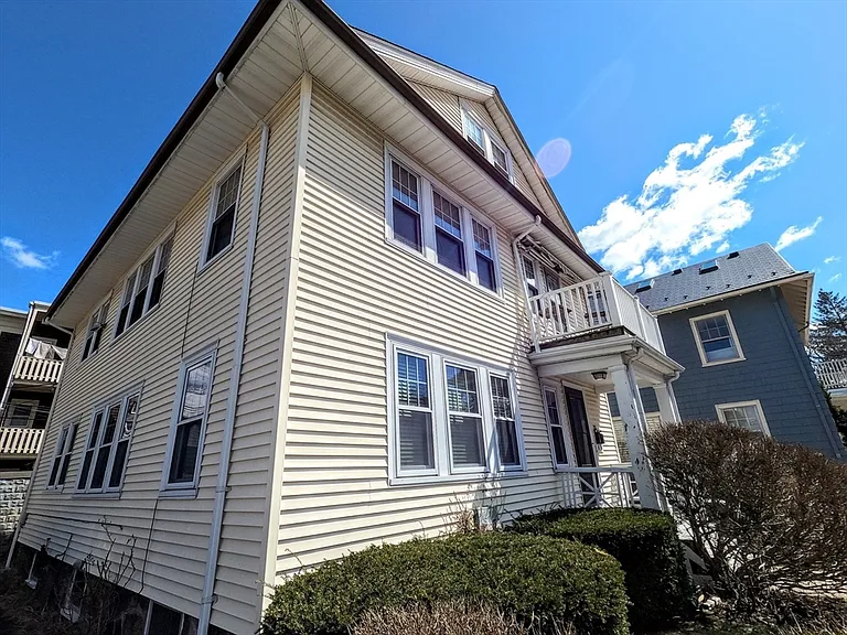 22 Roseway St #2 — Photo 5