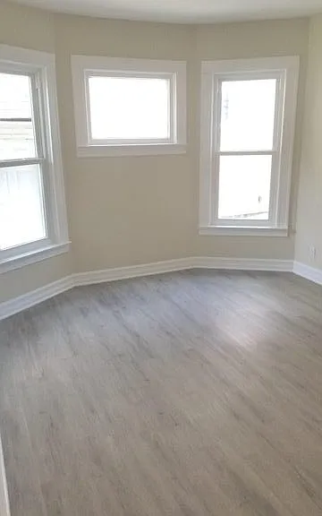 2216 Ontario Ave — Photo 1