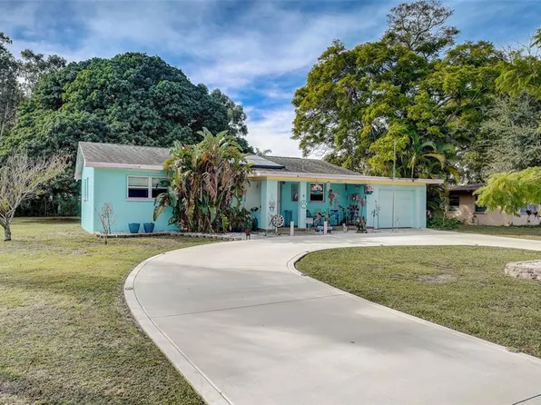 6820 Date Palm Ave S, South Pasadena, FL 33707