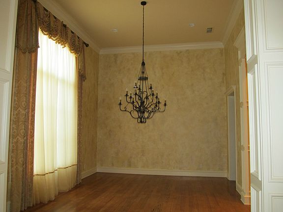5th image of 2400 Waterside Ct