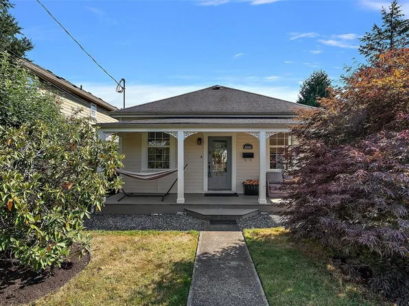 2445 Malaview Ave, Sidney, BC V8L 2G4